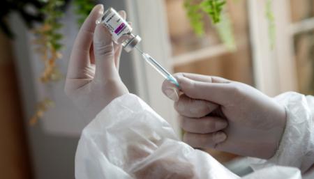 Повний курс COVID-вакцинації пройшли майже 13 мільйонів українців
