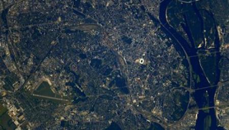 Астронавт ESA зняв з космосу осінній Київ