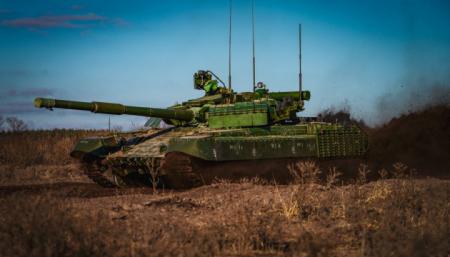 Харківський бронетанковий модернізував командирський Т-64