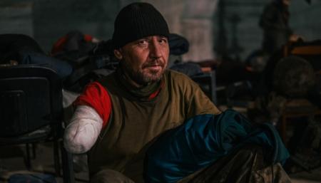 Вимагаємо негайної евакуації: «Азов» показав поранених захисників Маріуполя