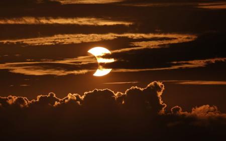 Сонячне затемнення у жовтні 2022 року: чи побачать його жителі України