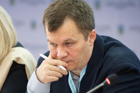 Половина украинцев работают нелегально или уехали на заработки – Милованов