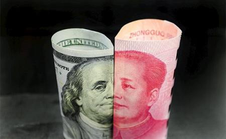 Китайский юань обвалился до десятилетнего минимума 