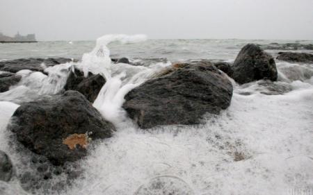 Українські військові попередили, що узбережжя Чорного моря не є місцем відпочинку через міни