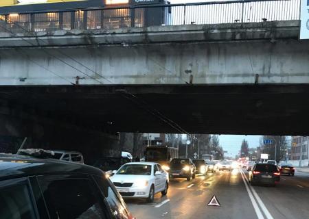 Насколько опасны мосты в Киеве: эксперты рассказали о скрытых проблемах