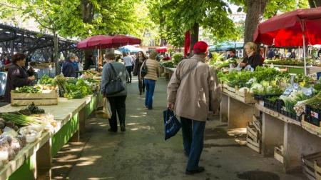 В Киеве заработали 29 рынков: Список и ограничения