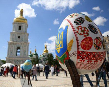 В Киеве фестиваль писанок на Софийской площади отменили