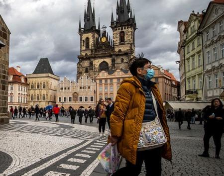 В Чехии массово проверяют здоровых людей на иммунитет от коронавируса: как это происходит