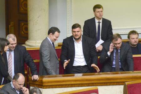 Затягивание с внесением бюджета-2017 может негативно отразиться на курсе гривни – Алексей Савченко