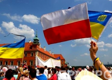 В Польше запустили проект по бесплатному трудоустройству украинцев 
