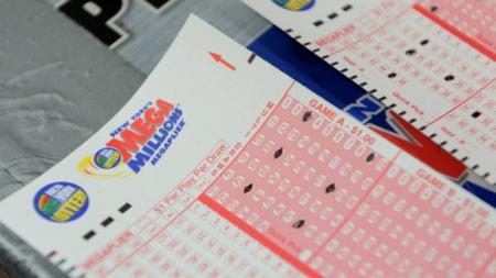 Безработный американец выиграл в лотерею 27З миллиона долларов 