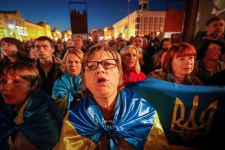 Старые грабли для нового президента: пришло ли время третьего Майдана? Обзор мнений
