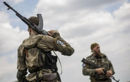 Боевики на Донбассе сдают документы, подтверждающие их российское происхождение