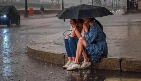 Украину накроют сильные дожди и похолодает: синоптики обновили прогноз на выходные