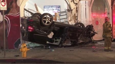 В Лос-Анджелесе пьяный водитель врезался в такси: три украинки в реанимации