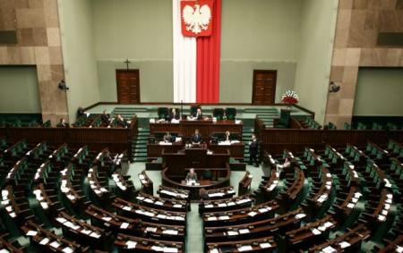 В Сенате Польши начали рассмотрение запрета «бандеровской идеалогии»