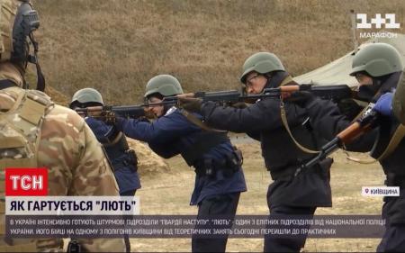 До підрозділу “Гвардії наступу” рвуться навіть школярі: як триває вишкіл елітних бійців