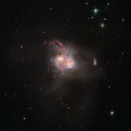 1513402677-8942-galaktika-foto-nasa