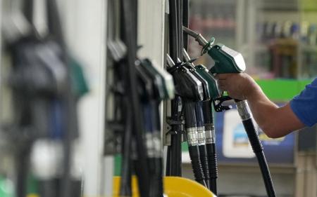 В Україні змінилася вартість бензину та дизеля в гурті: яка ситуація з цінами на ці види пального в регіонах