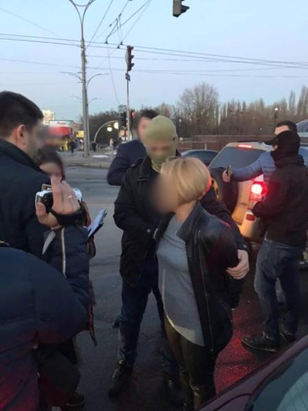 В Киевской области чиновница взяла взятку автомобилем