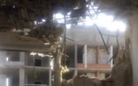 Уламками збитого безпілотника пошкоджено будівлю в ЖК 
