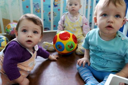 Президент Украины усилил защиту прав детей без родительской опеки и сирот