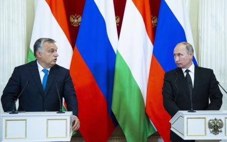 Путін та Орбан побили горщики: Росія внесла Угорщину до списку 