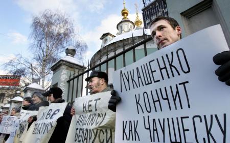 Білоруси побоюються вступу у війну проти України: опозиція прогнозує протести і партизанський рух