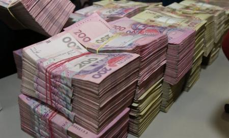 Гражданин Молдовы украл у 12 украинцев 5,5 миллионов гривен