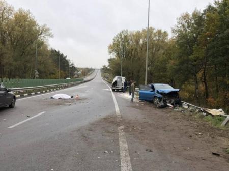 За полчаса на трассе Киев-Чоп произошло три ДТП, есть погибшие