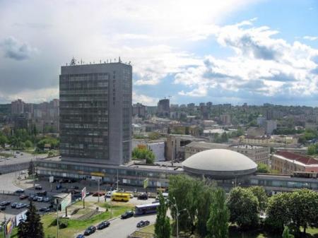 «Летающая тарелка» в Киеве станет частью ТРЦ на Лыбедской