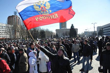 РФ будет предоставлять гражданство всем беженцам с Донбасса - ИС