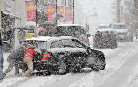 Климкин не увидел ни одной снегоочистительной машины в Киеве