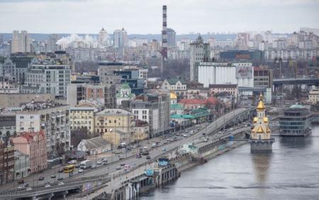 Проїзд з подвійною оплатою? Транспорт у Києві під час тривоги довезе до укриття