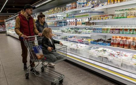 _supermarket_produkti_tsini_ekonomiya_molochka_gettyim_08.04.23
