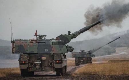 Міноборони показало потужне відео, як САУ Panzerhaubitze 2000 працює на фронті в руках професіоналів із ЗСУ