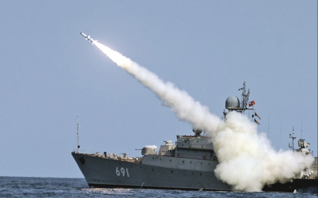 Не долетіла: у Криму впала російська ракета 