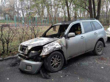 В Киеве за ночь сожгли шесть авто