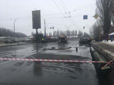 ДТП в Киеве на Заболотного: фото с места жуткой автокатастрофы