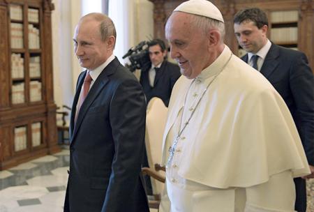 Ватикан напомнил Путину об ответственности за мир в Украине