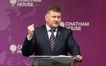 Залужний розповів про нову тактику росіян у війні з Україною: подробиці