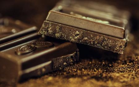 Чим корисний чорний шоколад: вчені назвали переваги