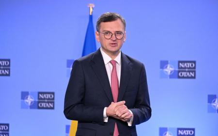 Кулеба прокоментував заяву Байдена про неготовність України до членства в НАТО