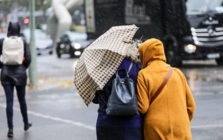 Жовтень почнеться з дощів: прогноз погоди в Україні на наступний тиждень