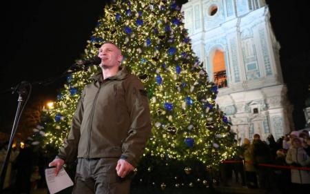Хоробрі Серця: стала відома тема новорічної ялинки у Києві