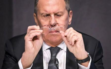 Лавров в інтерв'ю Карлсону зробив низку заяв про війну і мир в Україні: деталі