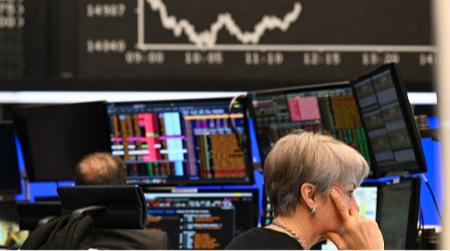 Акції зреагували на першу з 1917 року втрату США бездоганного кредитного рейтингу