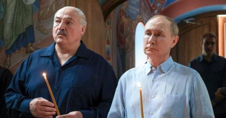 Путін та Лукашенко відвідали церкву з фрескою про війну в Україні: фото