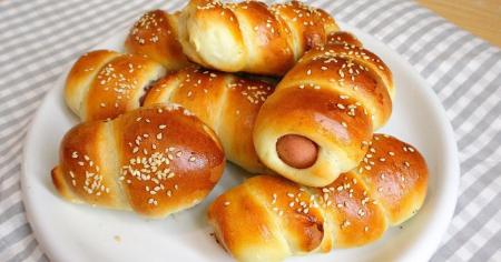 Сосиски в тісті: рецепт теплої класики
