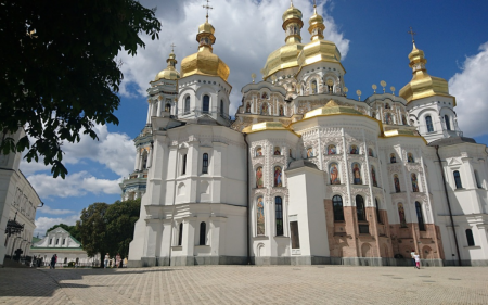 Монахи УПЦ МП обурені, що їх виганяють із Лаври: Україну порівняли з СРСР